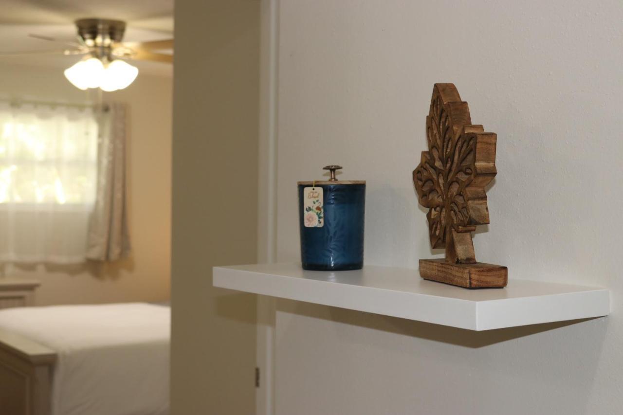 Hidden Sapphire-apartment With Kitchen And Laundry